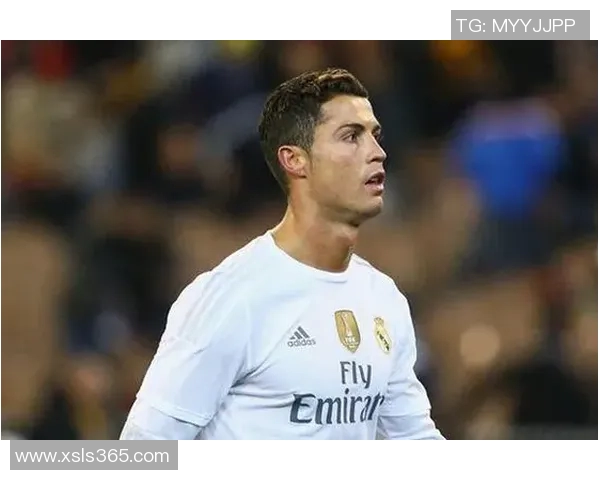 足球明星C罗的年龄揭秘及其职业生涯的辉煌成就分析