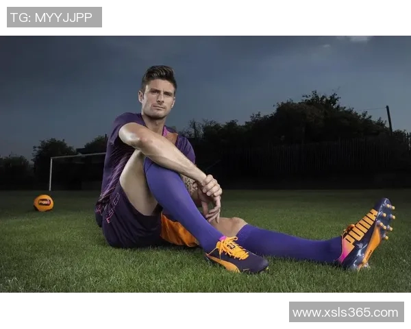 足球明星独特身材展示揭秘引发热议与关注的图片合集