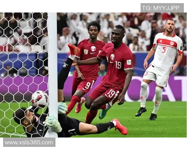 卡塔尔足球明星盘点：从传奇球员到新生代的璀璨星光